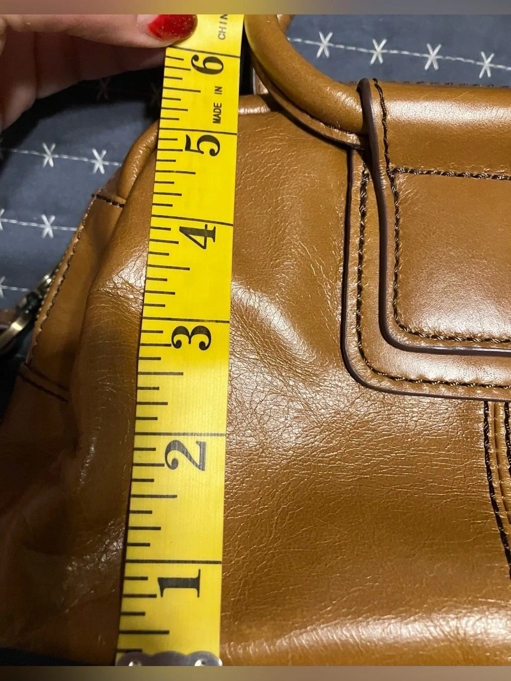 HOBO Small Sheila Satchel with Detachable Strap